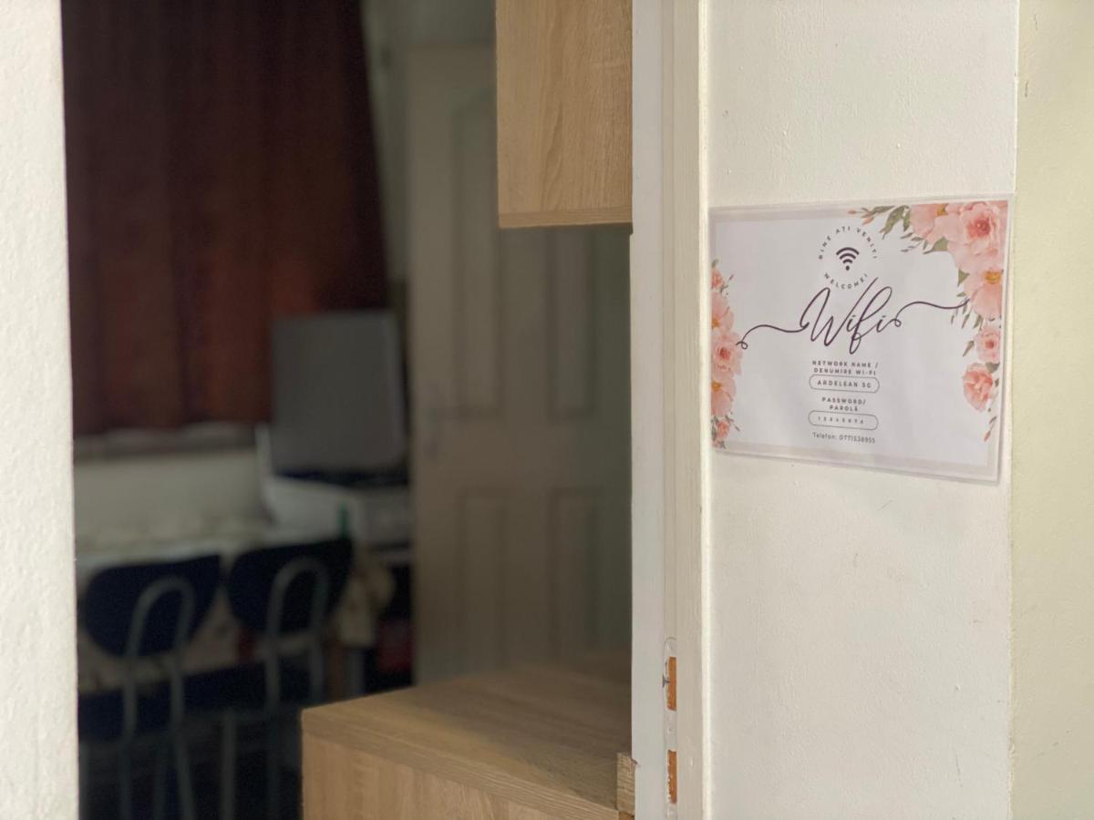 Ardelean Apartment Oradea Bagian luar foto