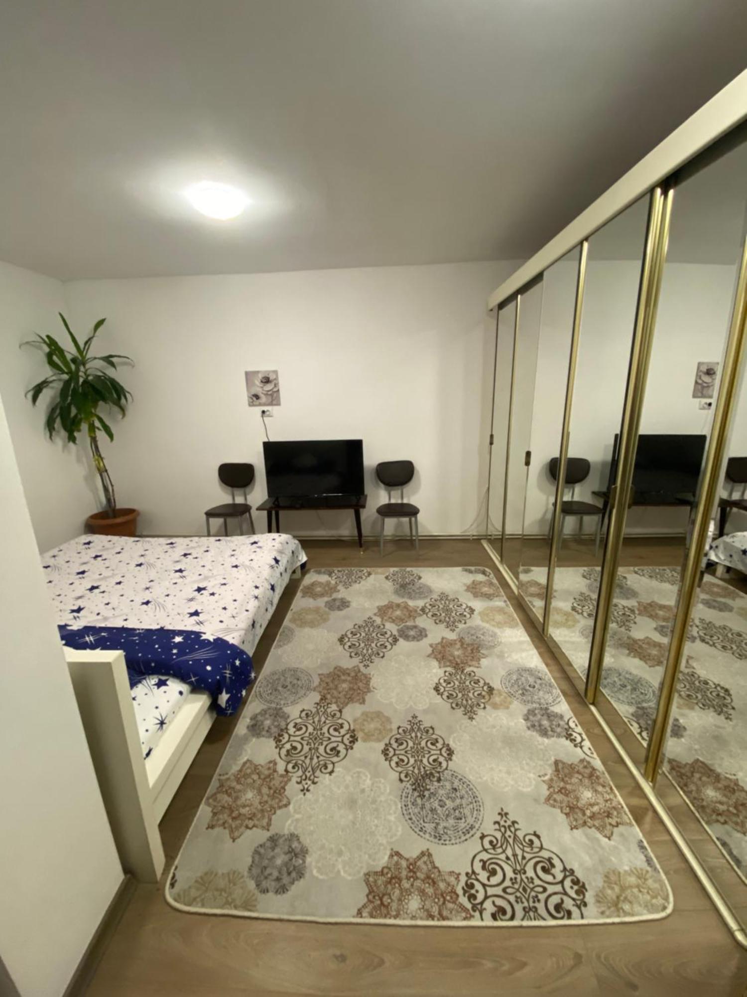 Ardelean Apartment Oradea Bagian luar foto